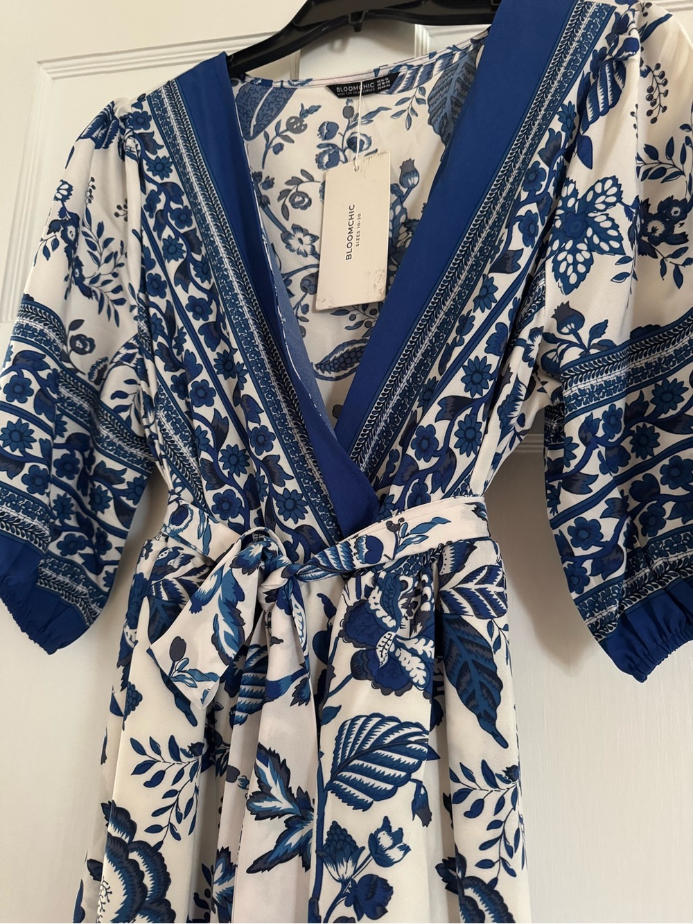 BloomChic - Blue White Floral Belted Maxi Dress, w/ pockets - Picture 2 of 7